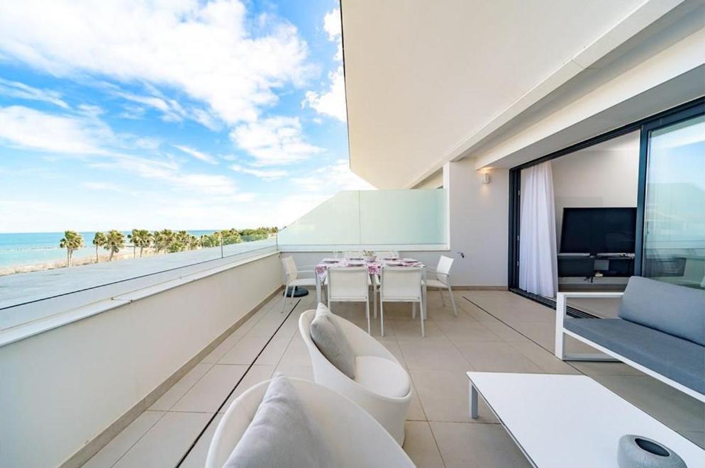 Luxury Duplex Penthouse Deniaアパートメント エクステリア 写真